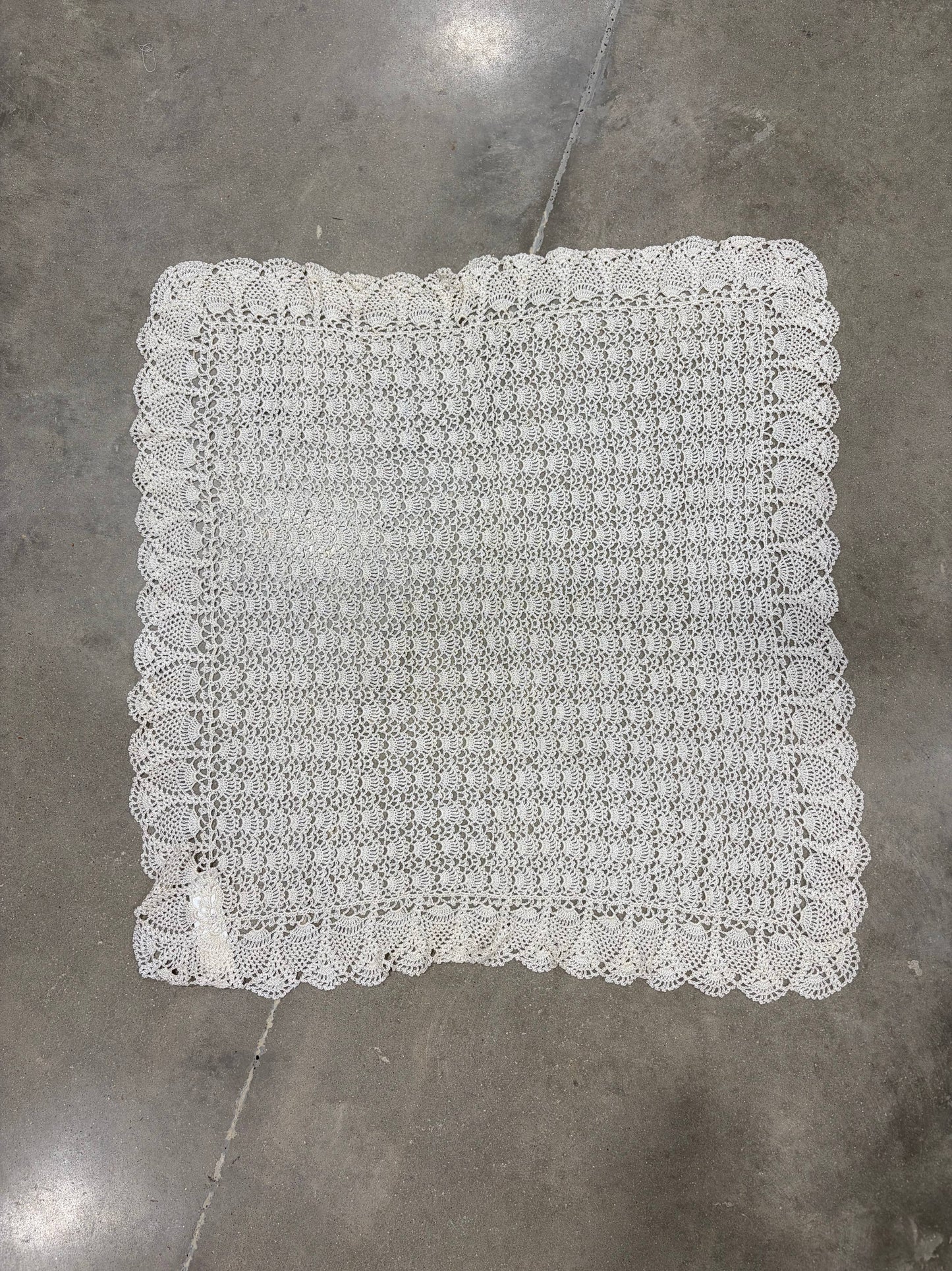 Scalloped Crochet Baby Blanket