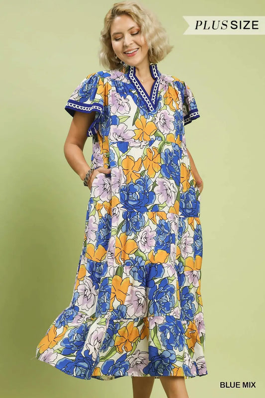 "Flattering Floral" Curvy Dress