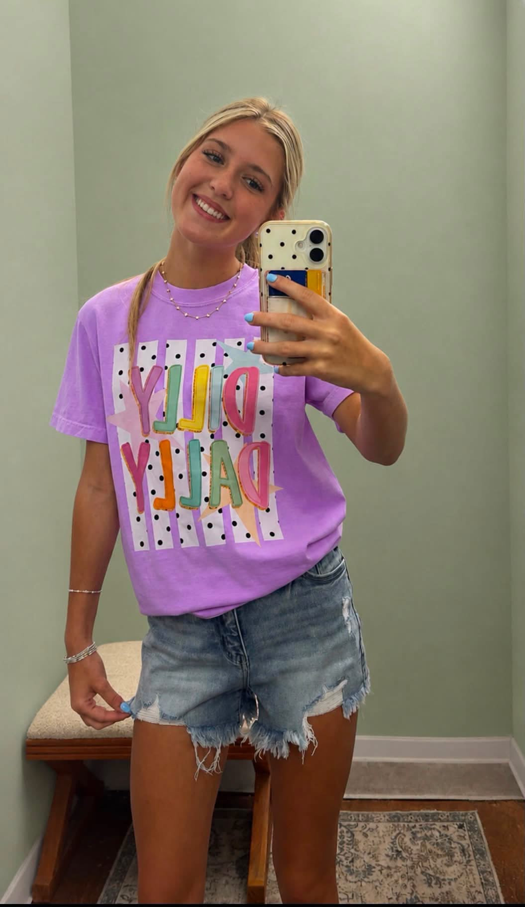 Dilly Dally Tee