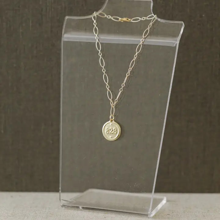 "Romans 8:28" Pendant Bracelet