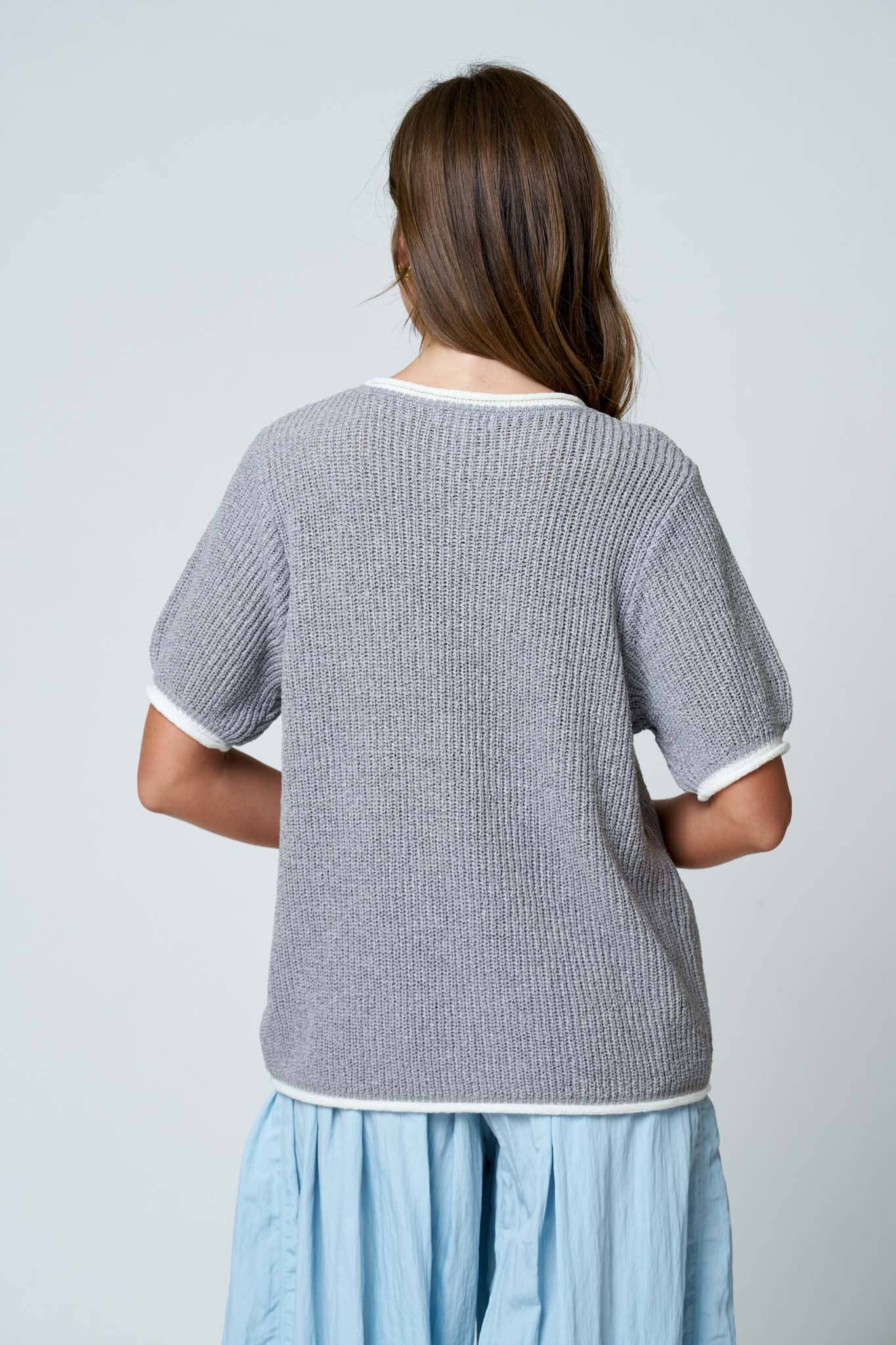 CONTEST TRIM PUFF SLEEVE RIBBED KNIT SWEATER