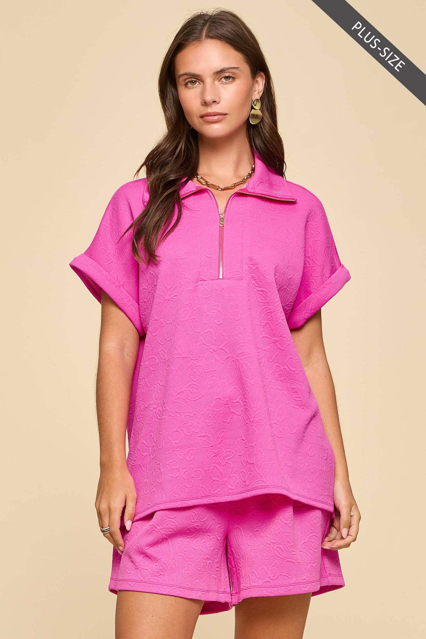 PLUS SIZE 2-Piece Dolman Sleeve Top + Pleated Shorts Set