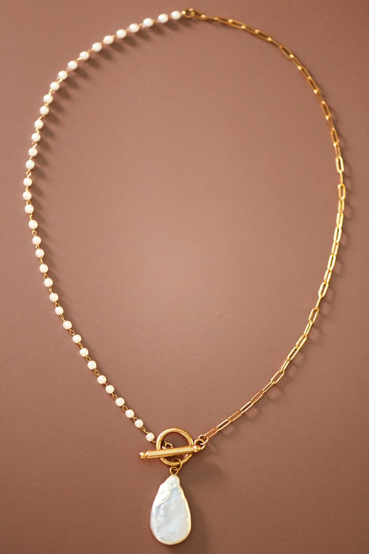 Front Clasp 1/2 pearl necklace