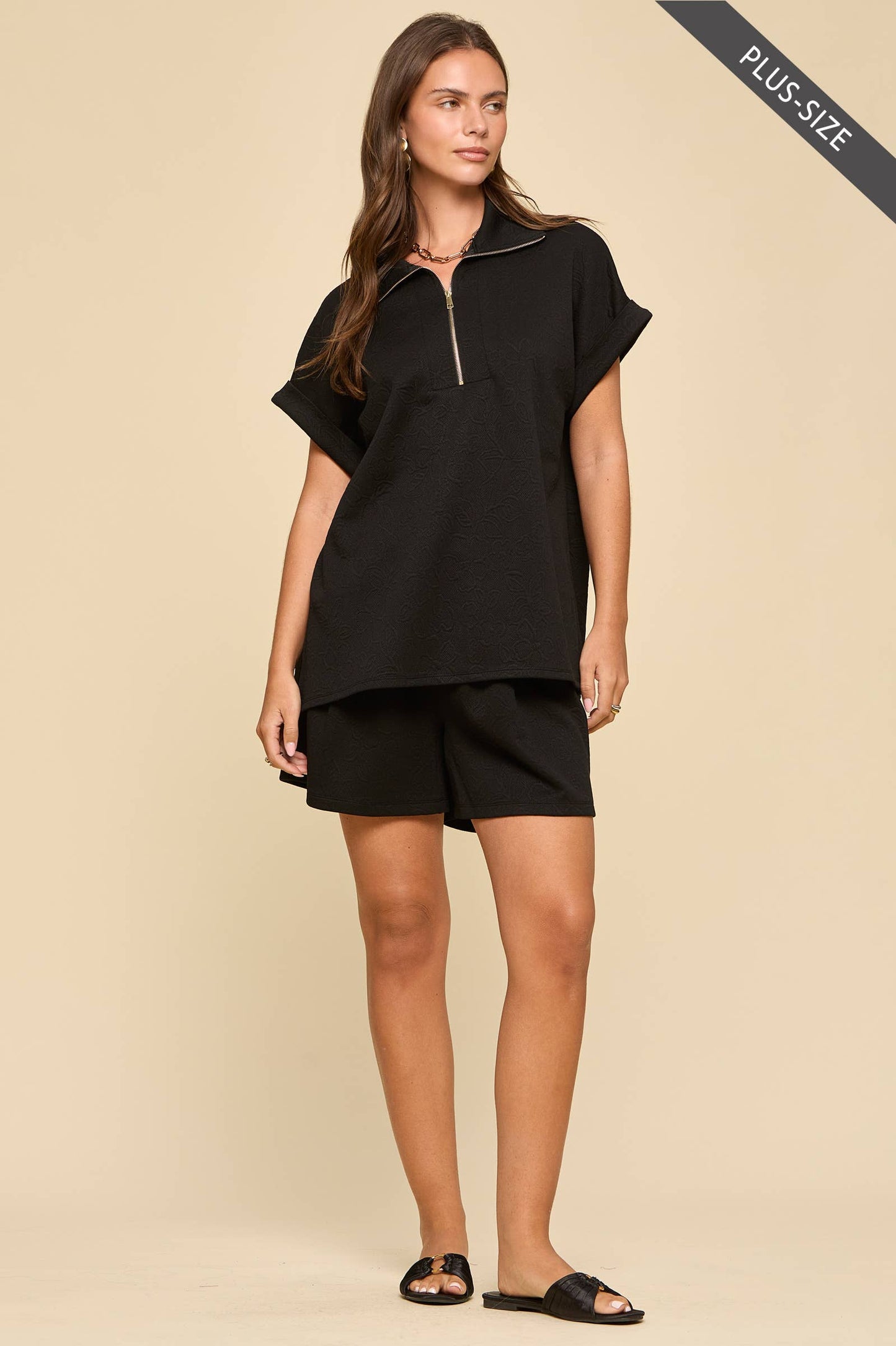 PLUS SIZE 2-Piece Dolman Sleeve Top + Pleated Shorts Set