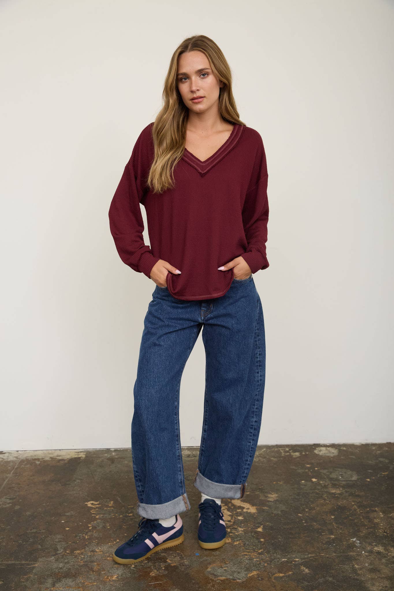 RAW EDGE V-NECK LONG SLEEVE TEXTURED KNIT TOP