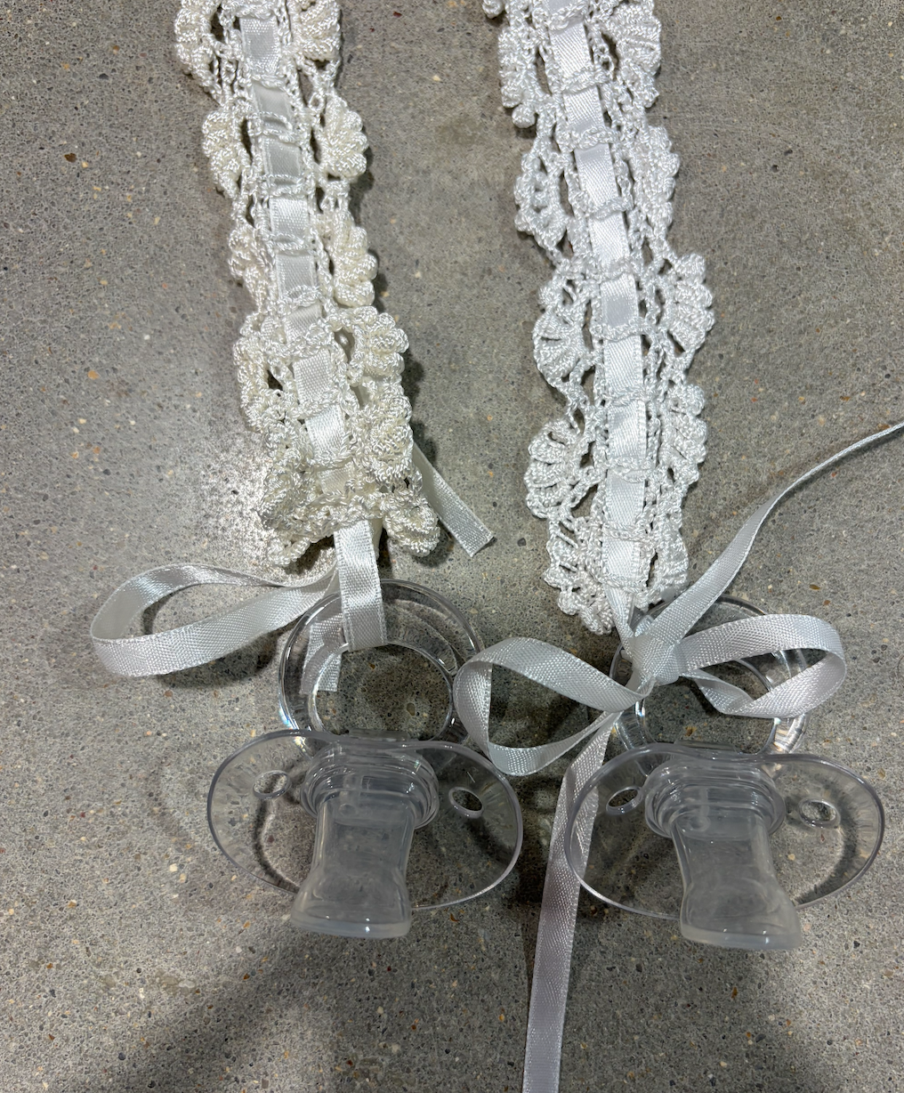 Scallop Tie Pacifier Clip