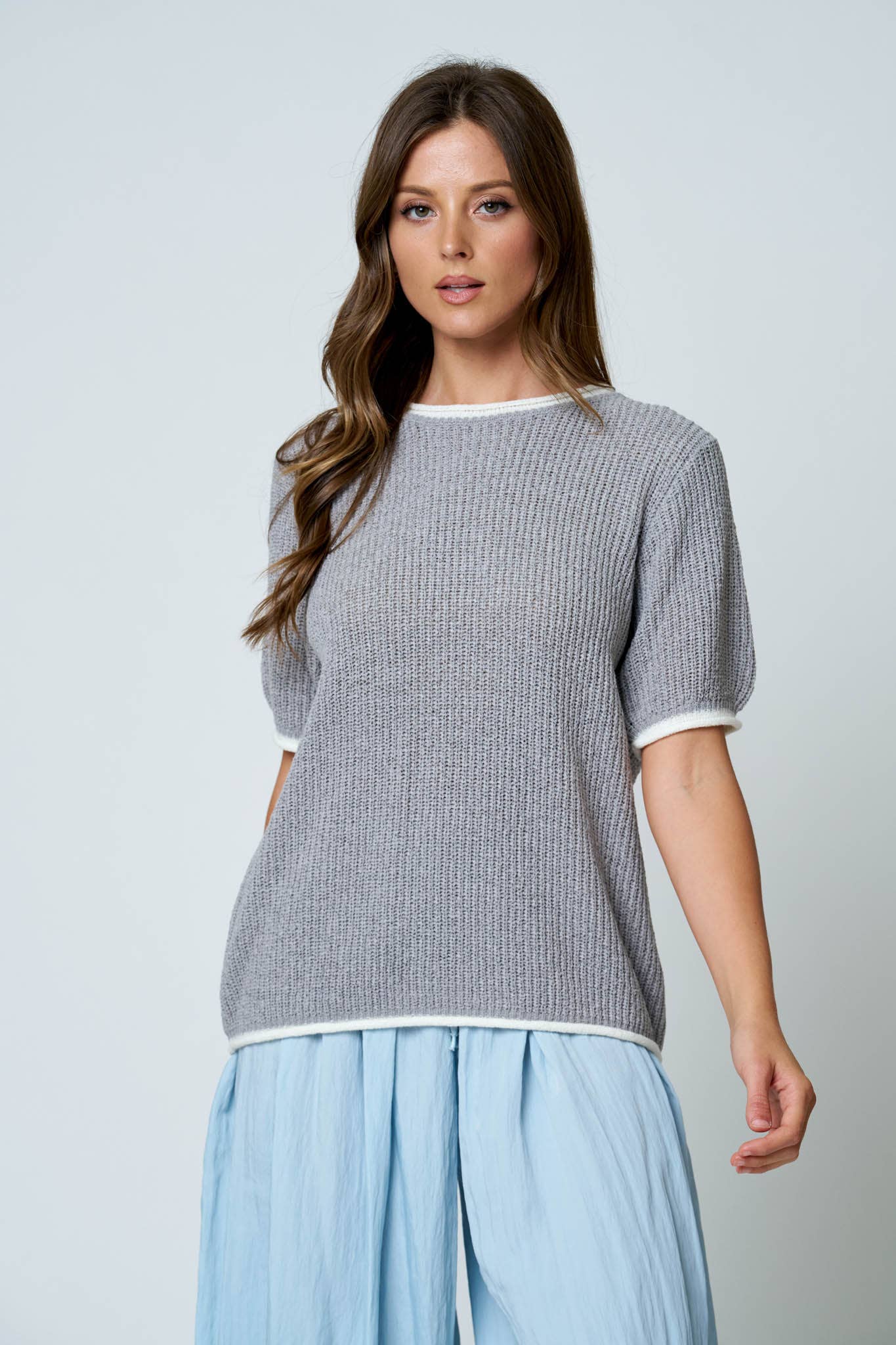 CONTEST TRIM PUFF SLEEVE RIBBED KNIT SWEATER