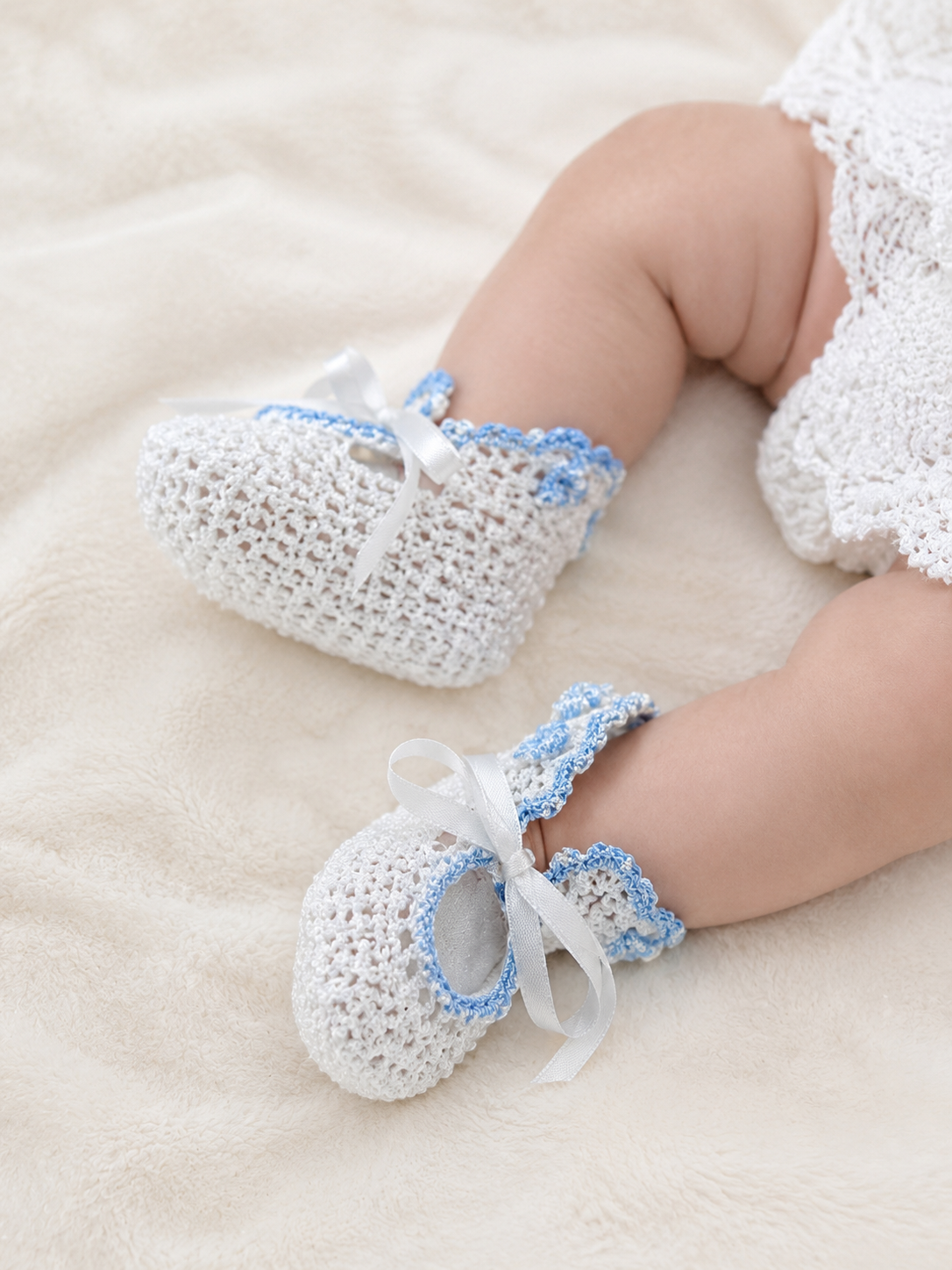 Blue Trim Baby Booties