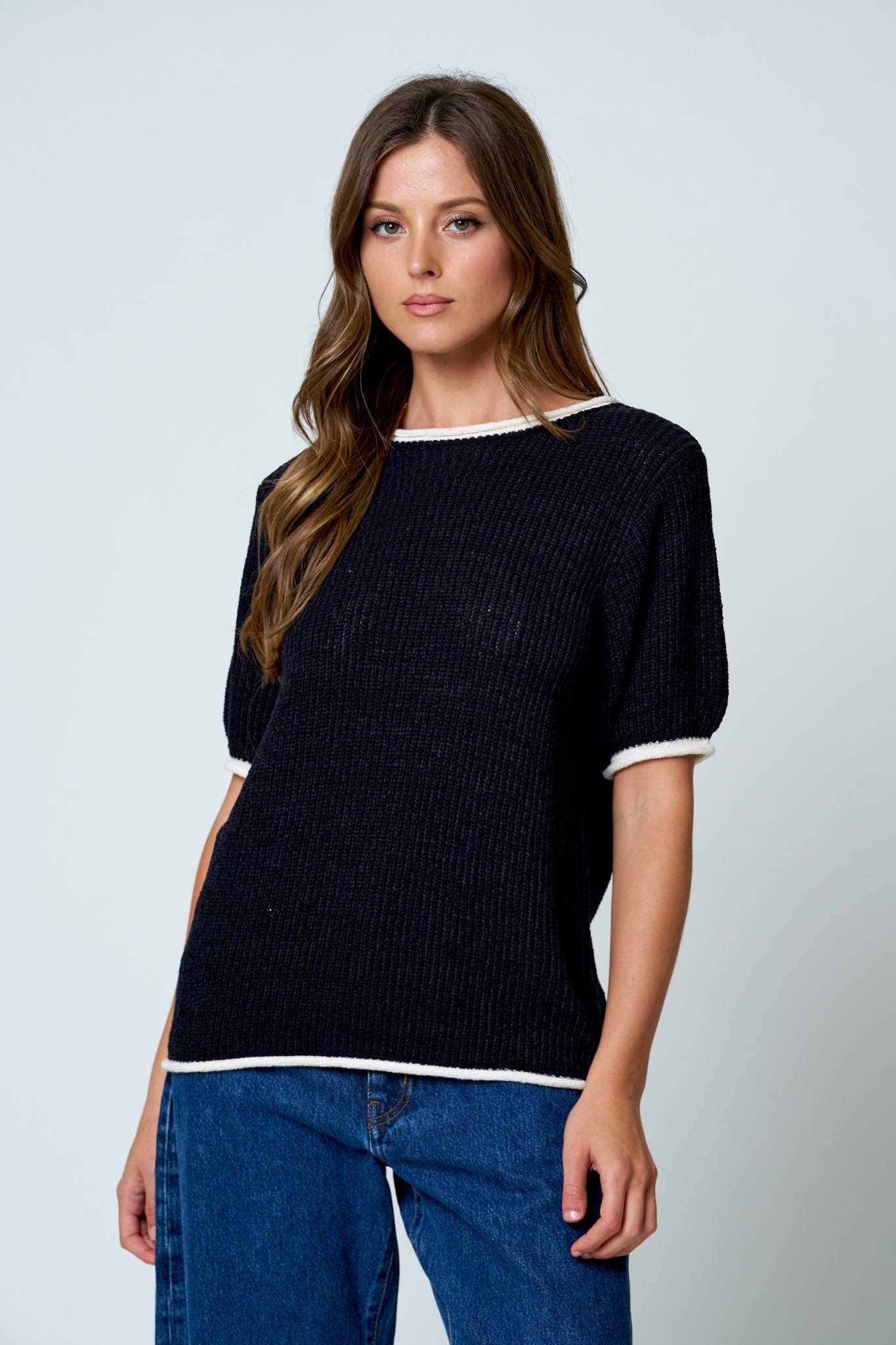 CONTEST TRIM PUFF SLEEVE RIBBED KNIT SWEATER