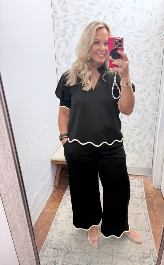 Scalloped Edge Top