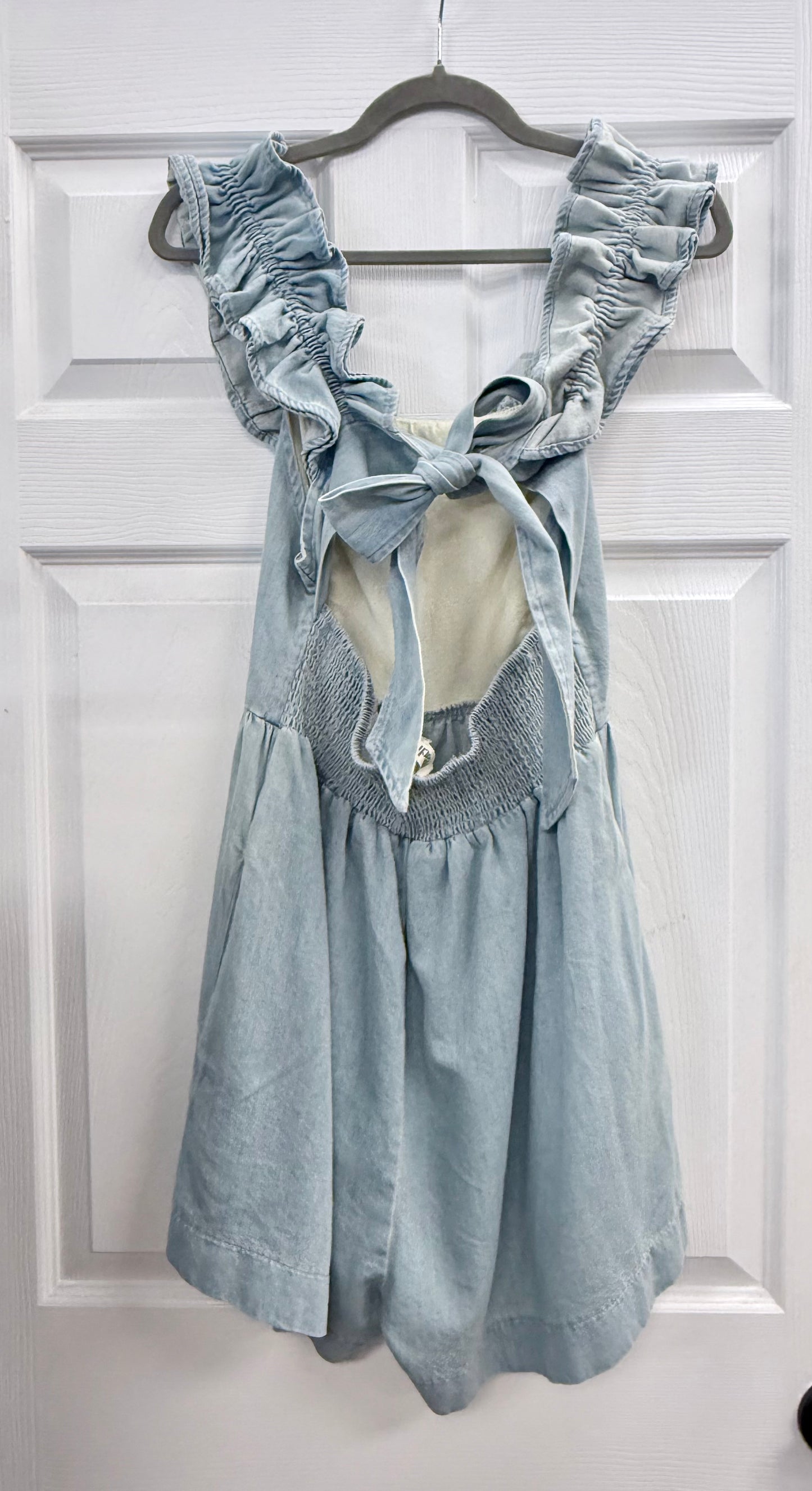 Ruffle shoulder denim romper