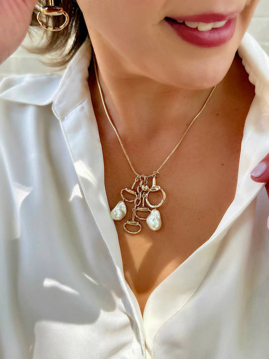 Billie Freshwater Pearl Horse bit Neck