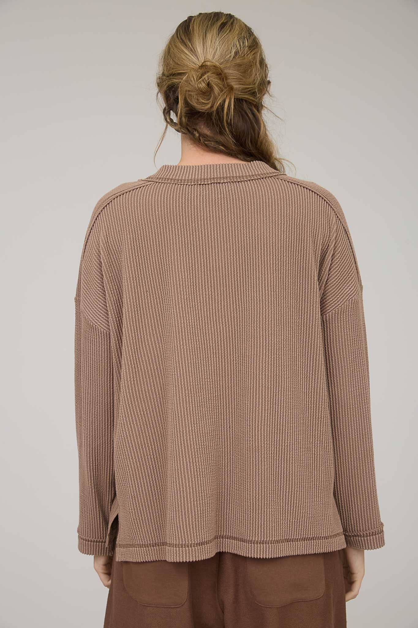 CREW NECK RIBBED LONG SLEEVE KNIT TOP