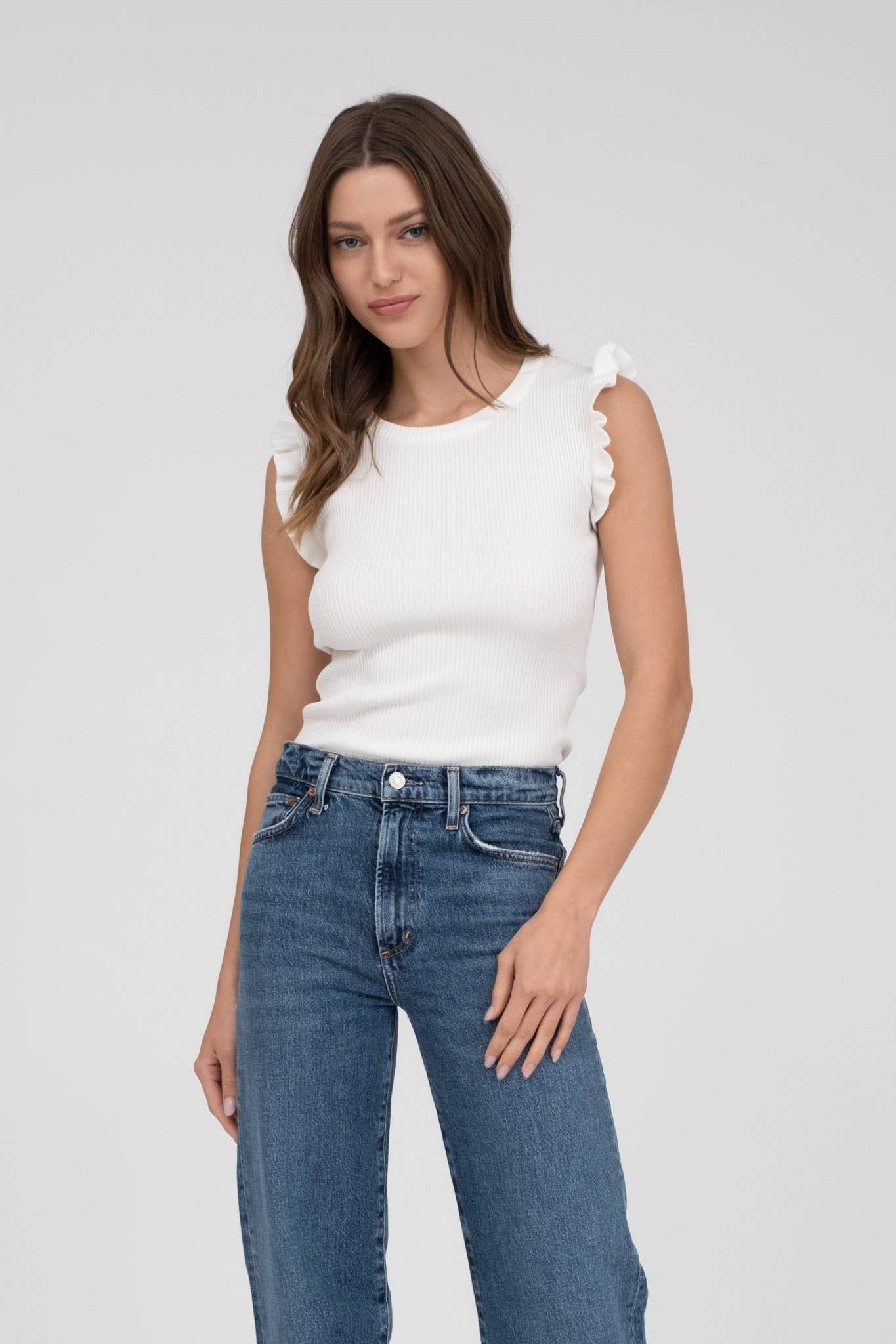 RUFFLE SLEEVELESS SWEATER KNIT TOP