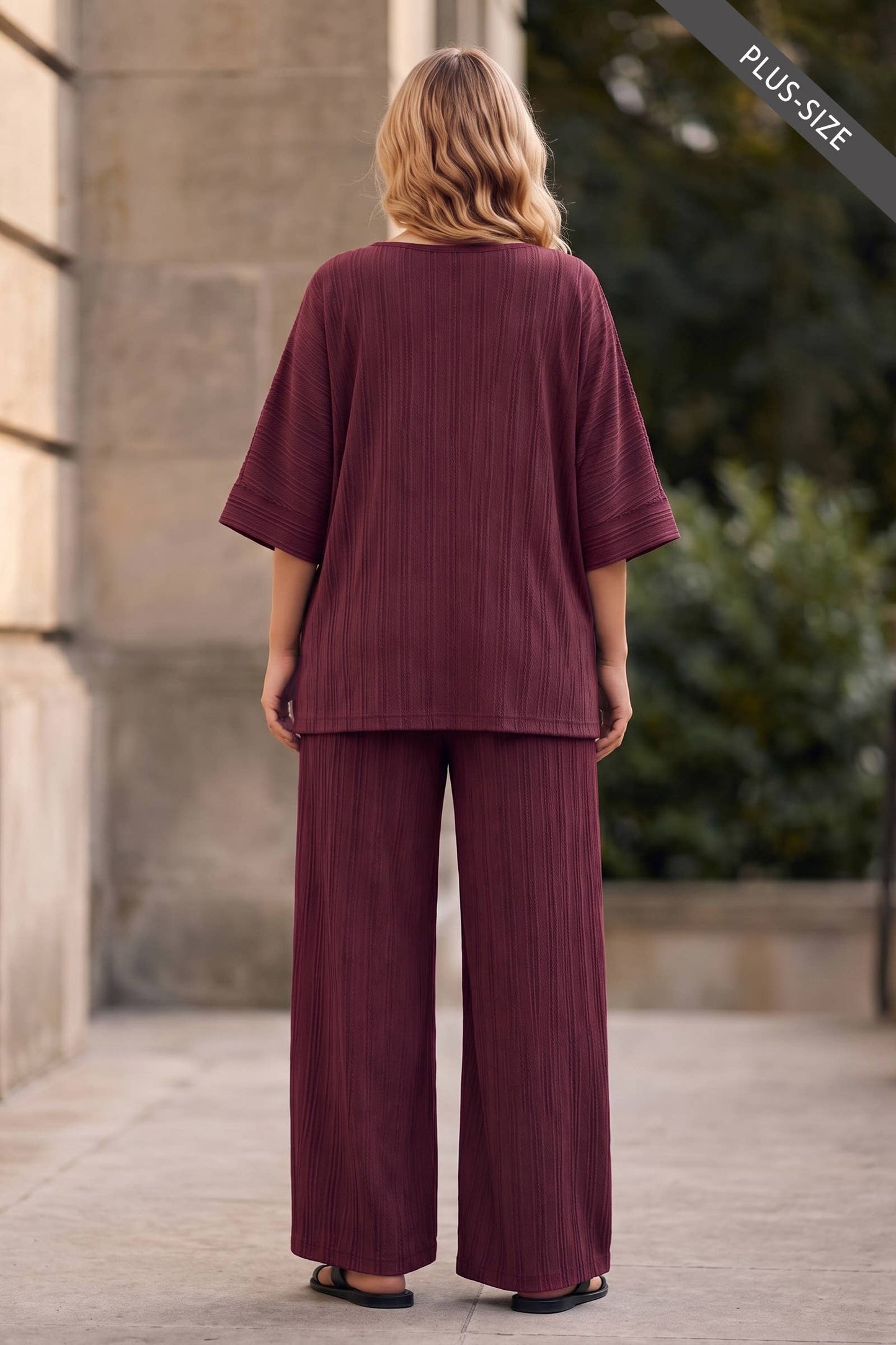 PLUS SIZE 2-Piece Textured Dolman Sleeve + Relaxed Bottoms