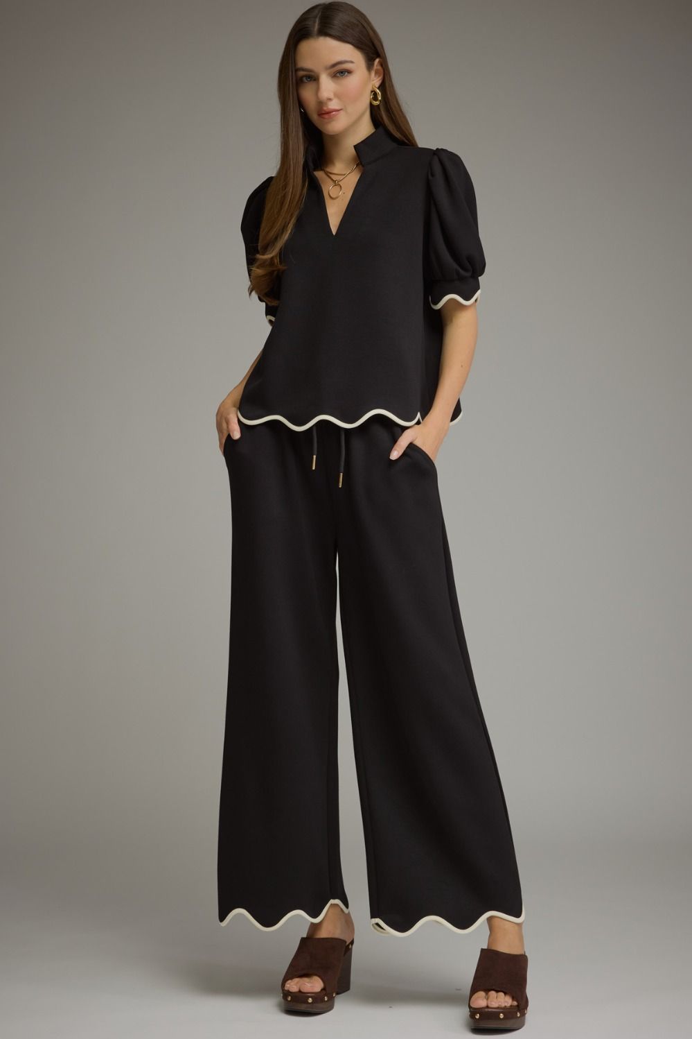 Scalloped Edge Top