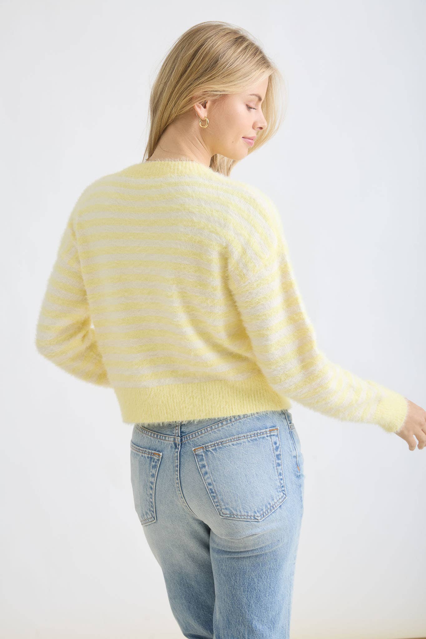 STRIPE ROUND NECK BUTTON DOWN FUZZY KNIT CARDIGAN